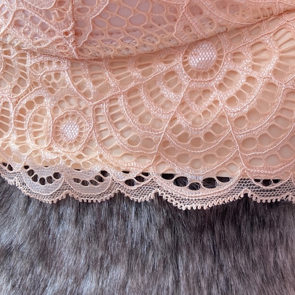 NWOT Push up wireless bra - Picture 2 of 4